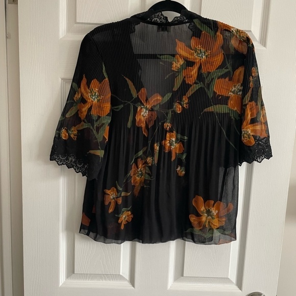 WILFRED Matthieu Pleated Floral Top with Lace Trim - Picture 8 of 8
